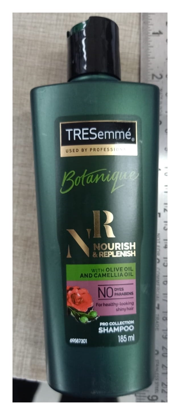 Tresemme Nourish & Replenish Shampoo 185ml