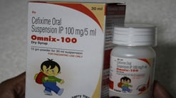 ओमनिक्स 100 सूखी सिरप स्ट्रॉबेरी के बा
